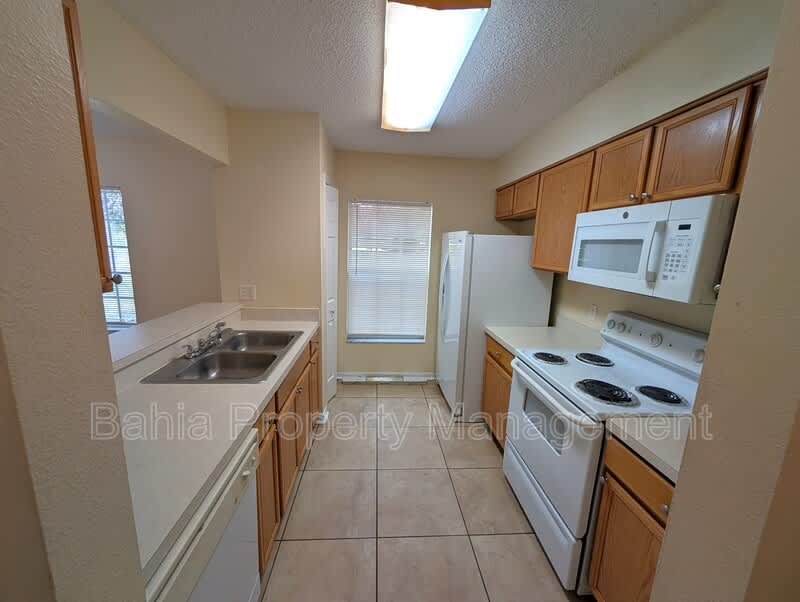 4053 Dolphin Dr – photo 5
