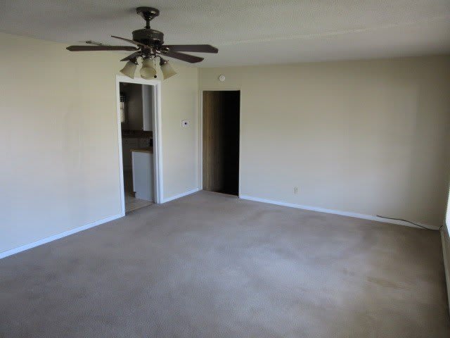 609 E N 22nd Street – photo 2