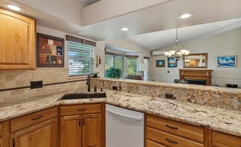 152 Las Lunas Street – photo 5