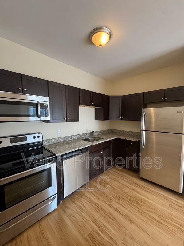 591 Boght Rd – photo 3