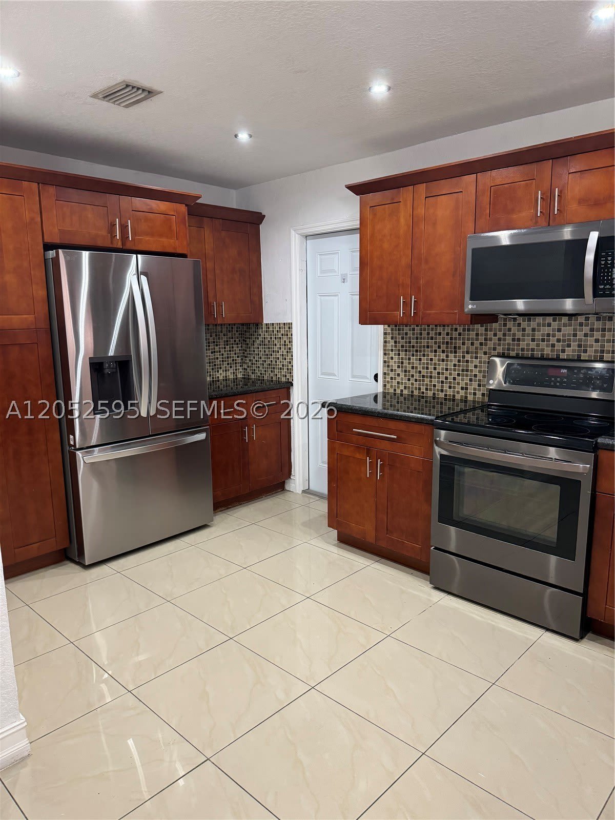 8240 NW 181st St – photo 2