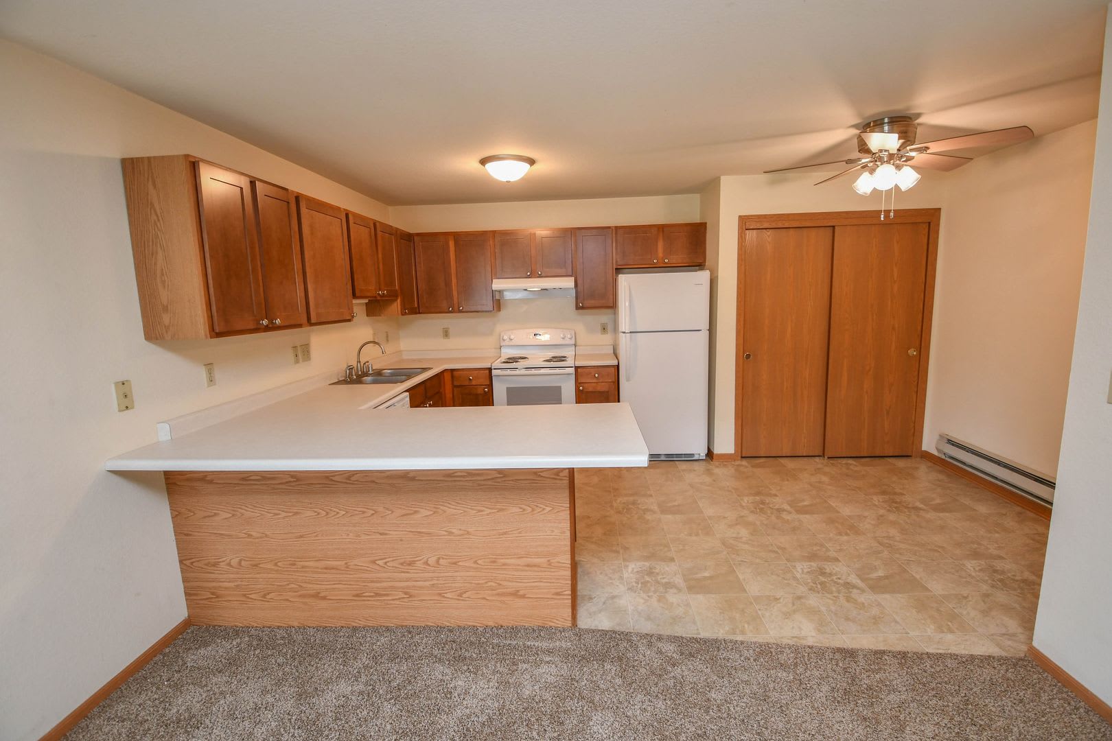 Deer Creek Apartments 3 – photo 4