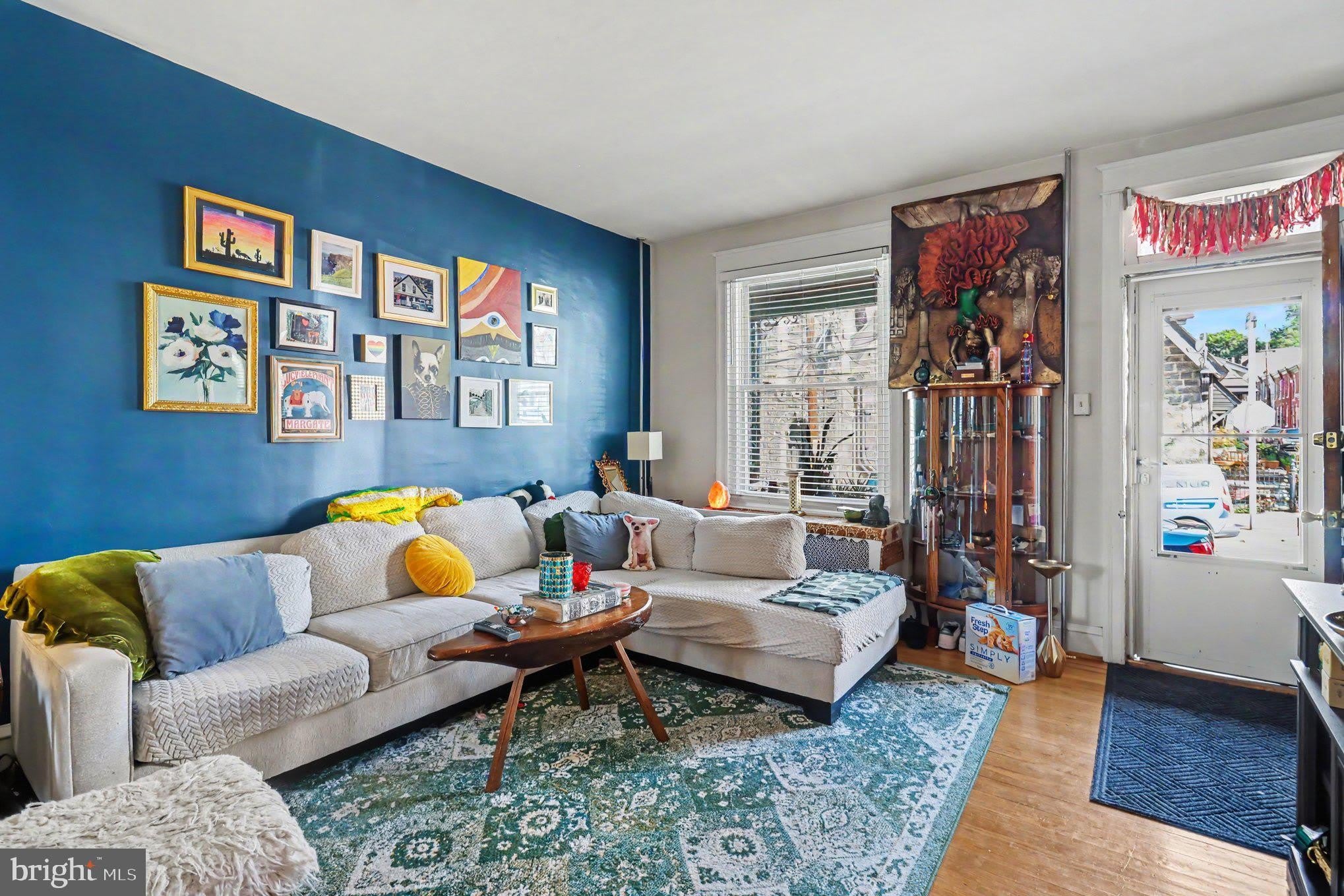 154 W SALAIGNAC Street – photo 4