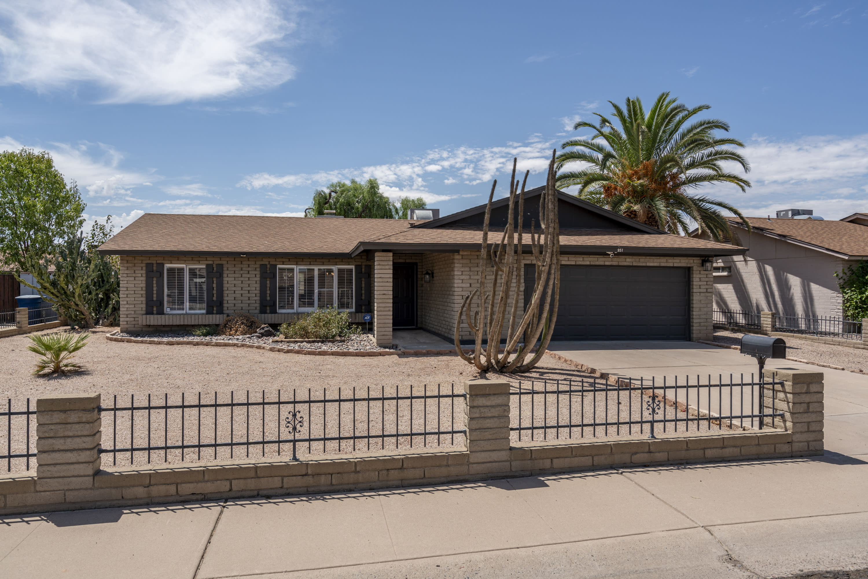 951 West La Jolla Drive – photo 1