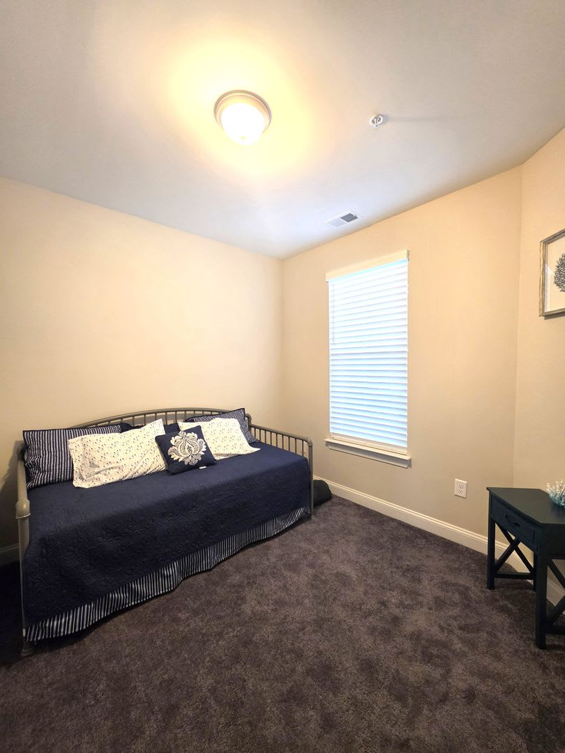 3Br 2Ba First Floor Condo In The Village At Queens Harbour – photo 3