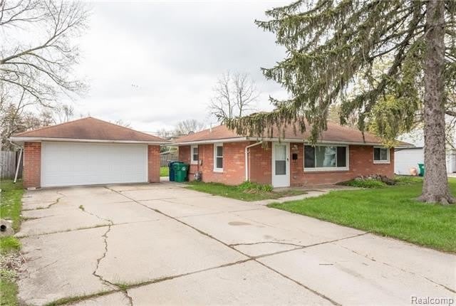 31733 KATHRYN Street – photo 3