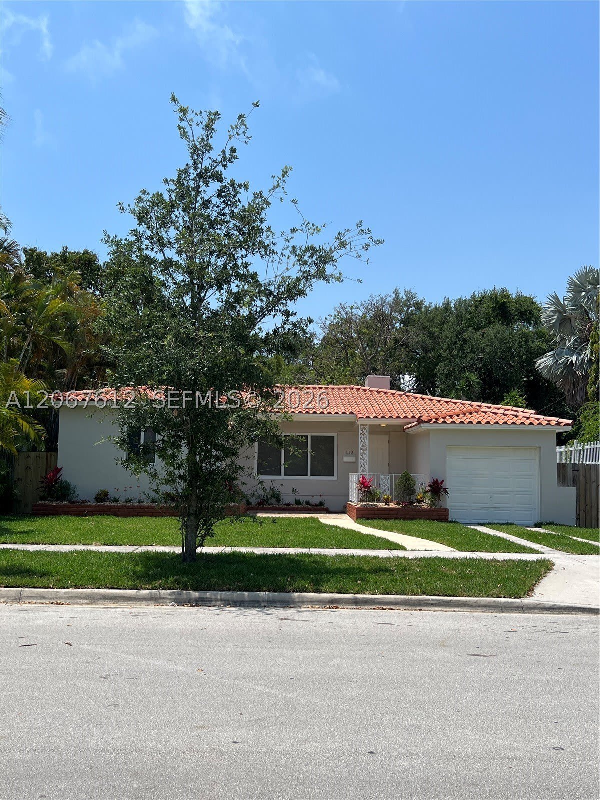 110 SW 30th Rd – photo 2