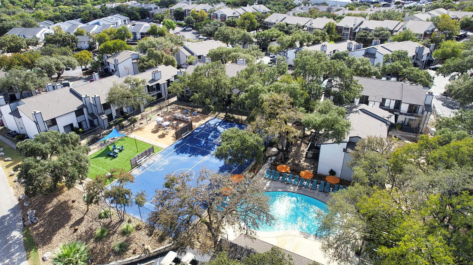 Elevate at Huebner Grove – photo 2