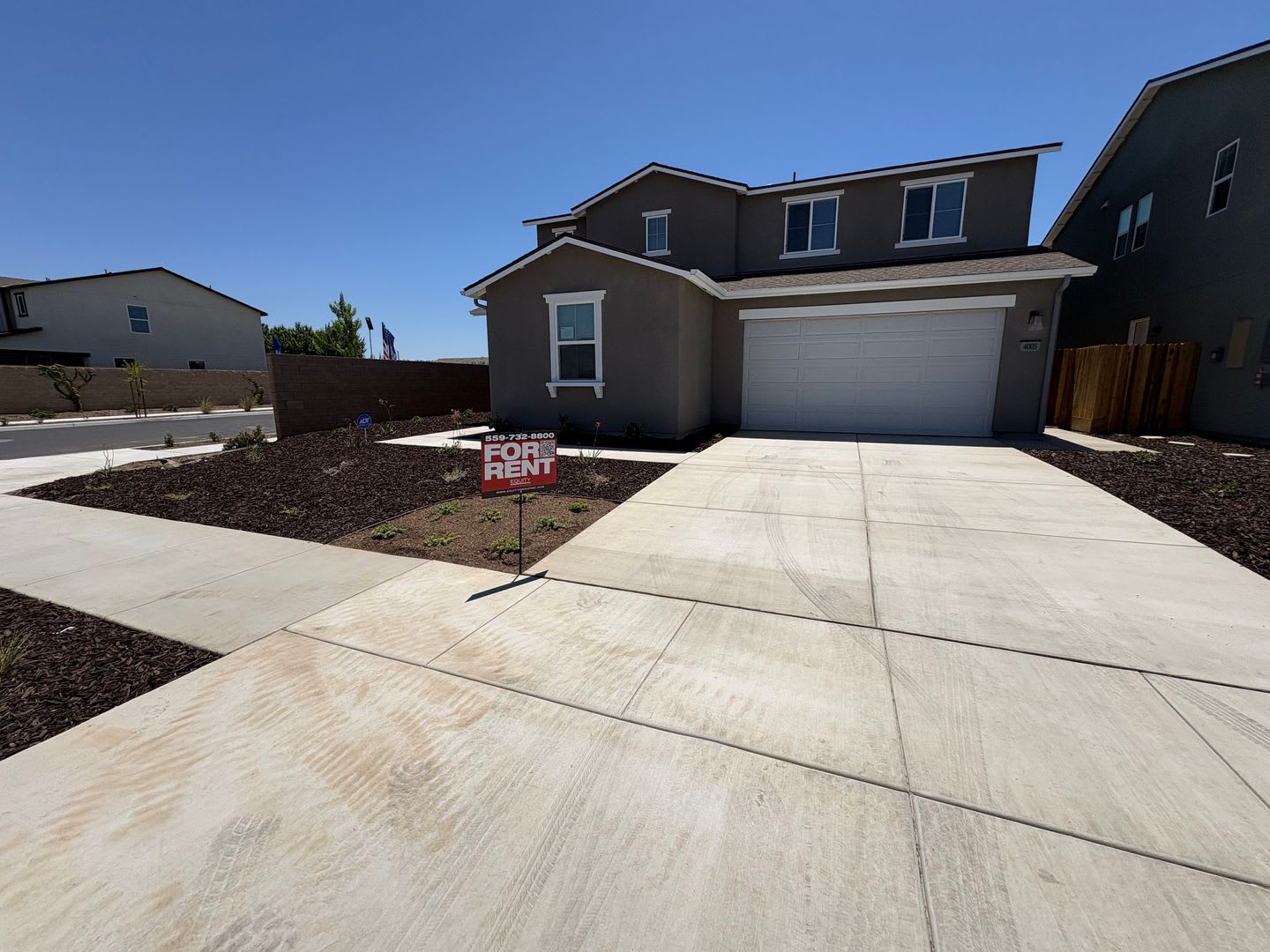 Newly built DR HORTON home available now! – photo 2