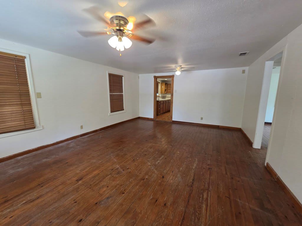 3414 Riverside Dr – photo 3