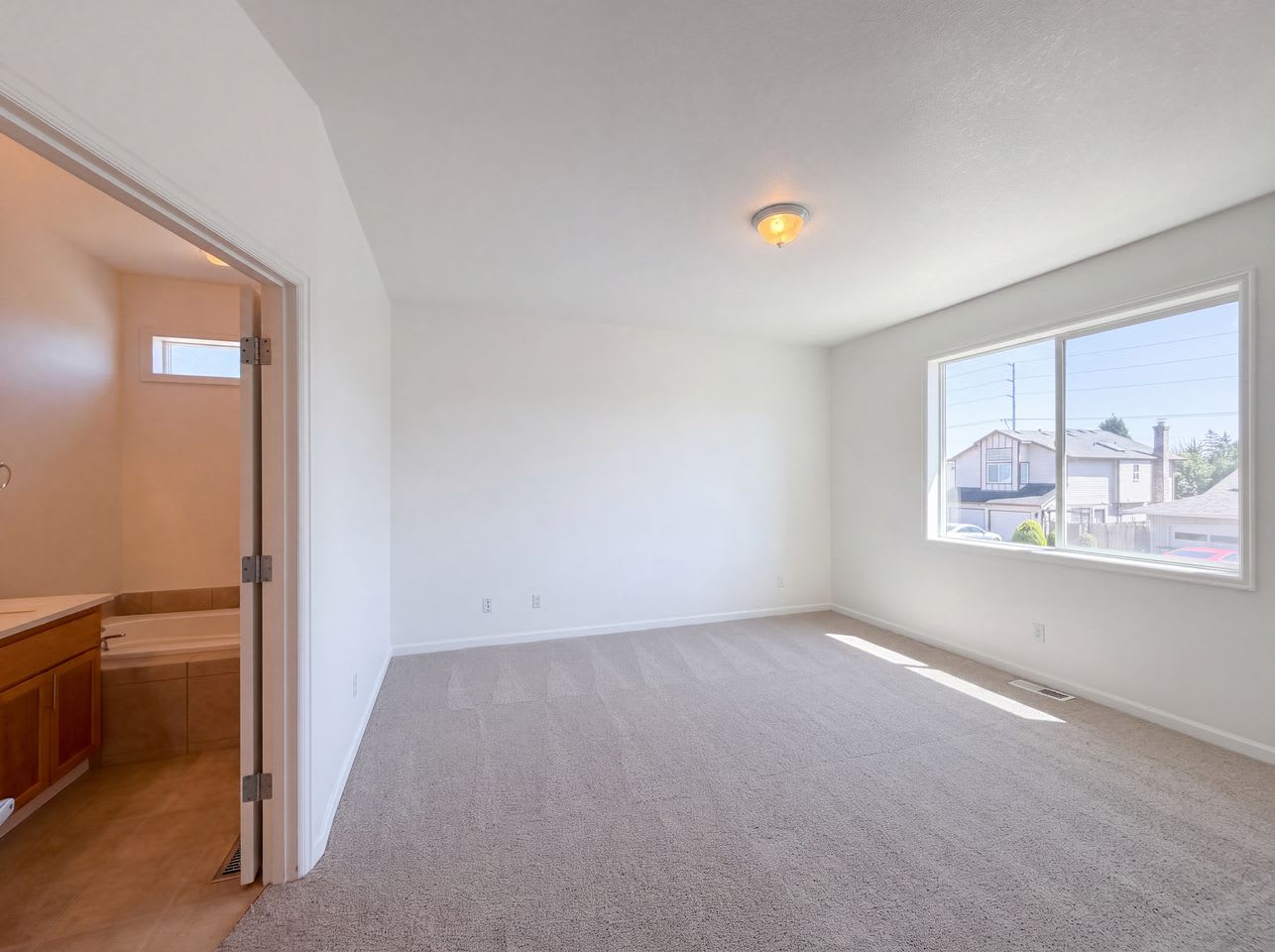19016 Sw Jessica Way – photo 3
