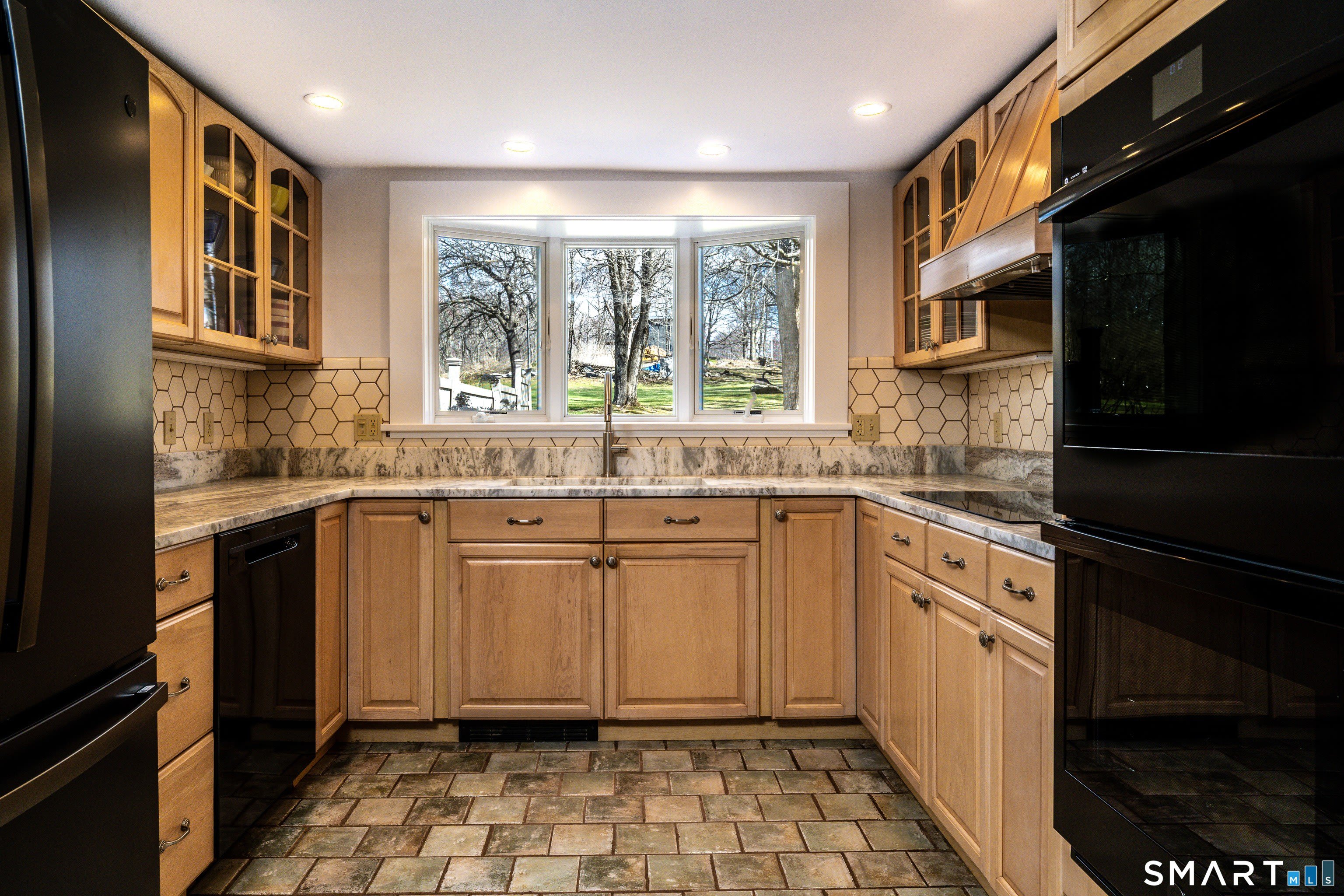 163 East Street – photo 4