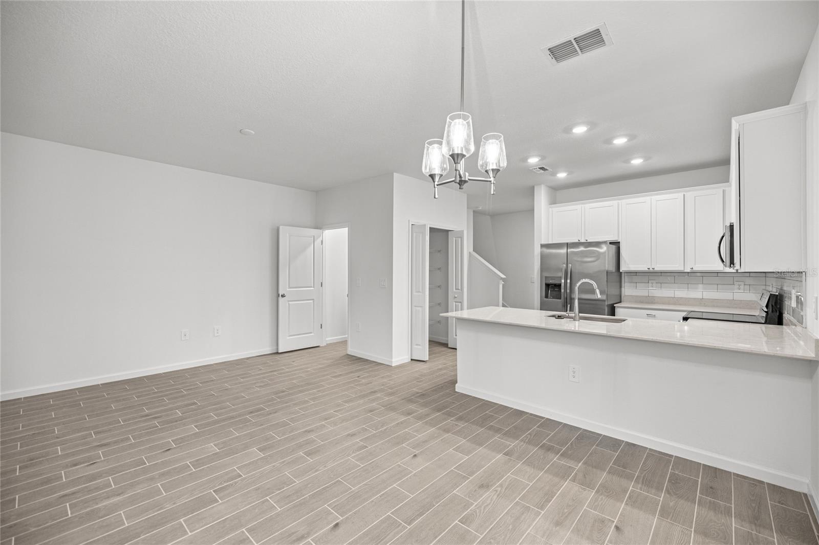 3589 Southeast 37th Court – photo 3