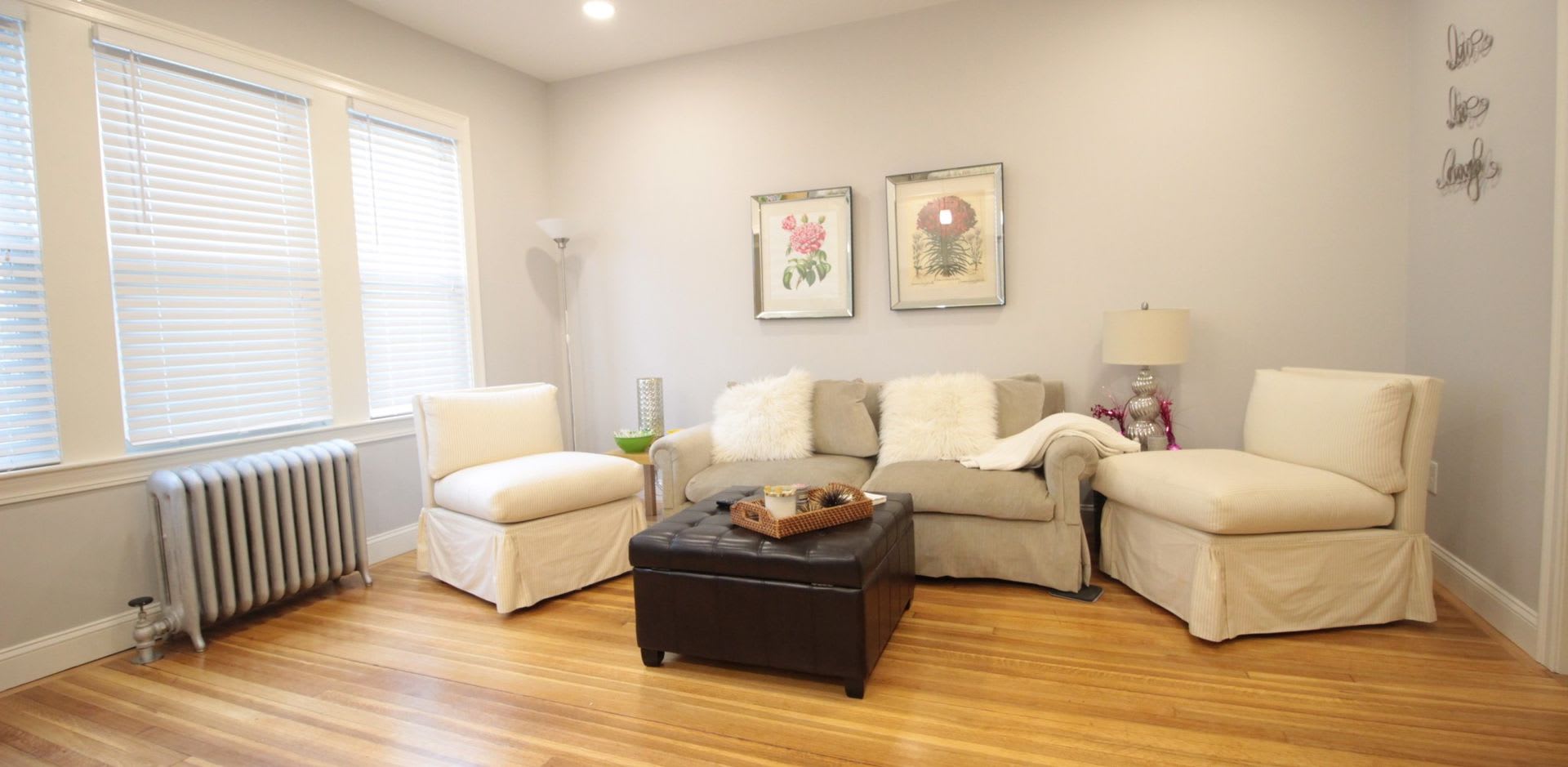 Charming 4 Bedroom – photo 3