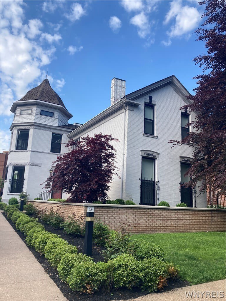 61 Johnson Park – photo 1