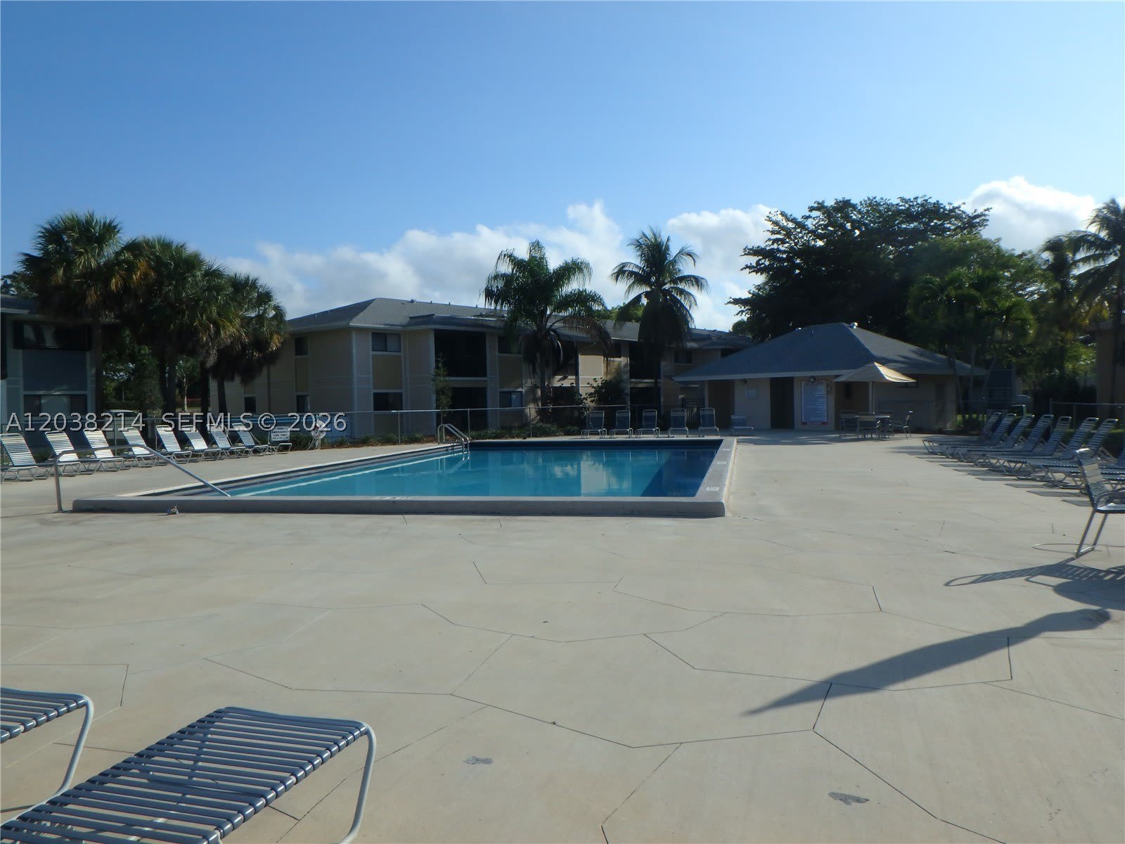 9727 Hammocks Blvd – photo 2