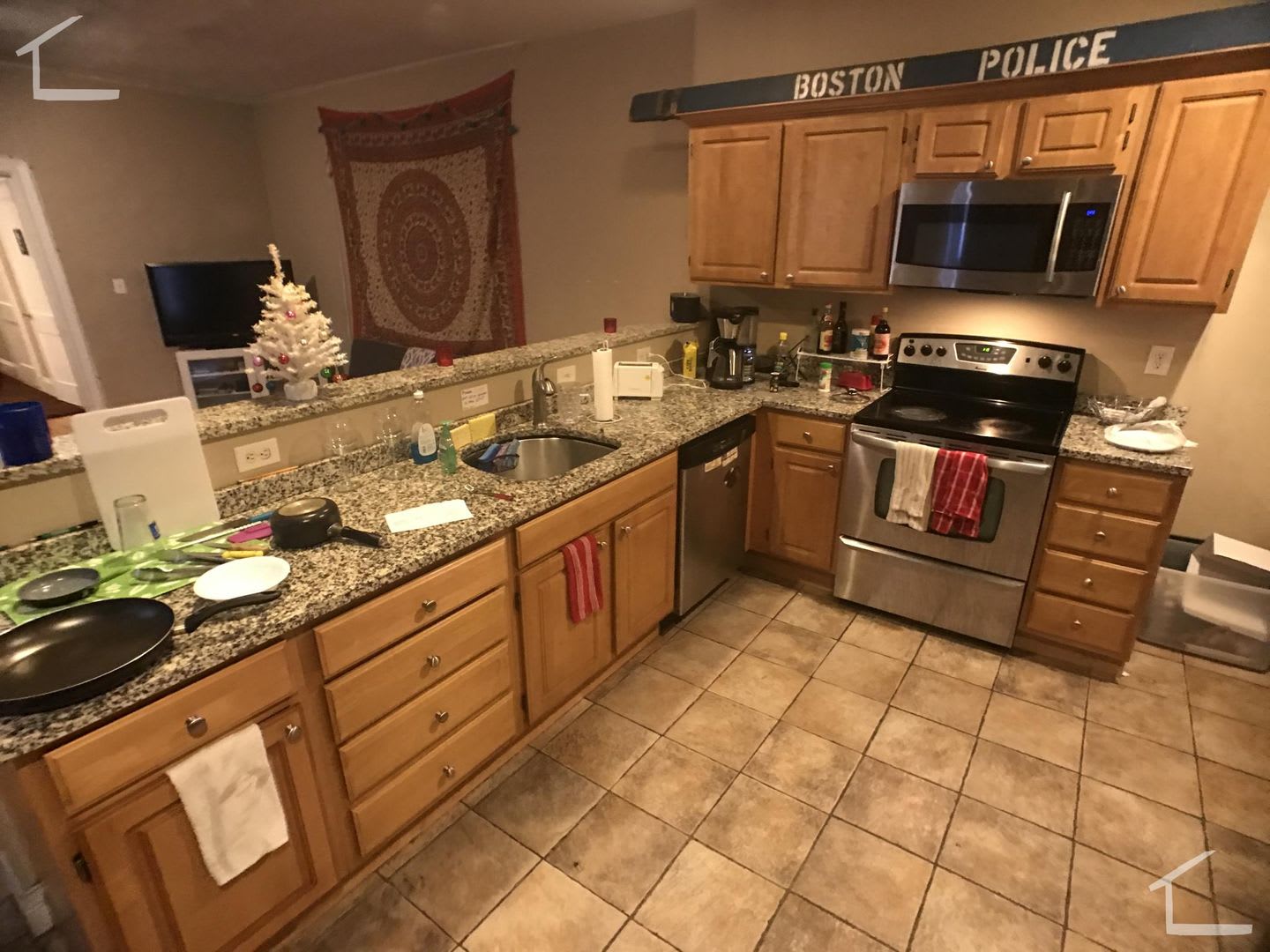 Huge 4 bed unit near the Green Line. – photo 4