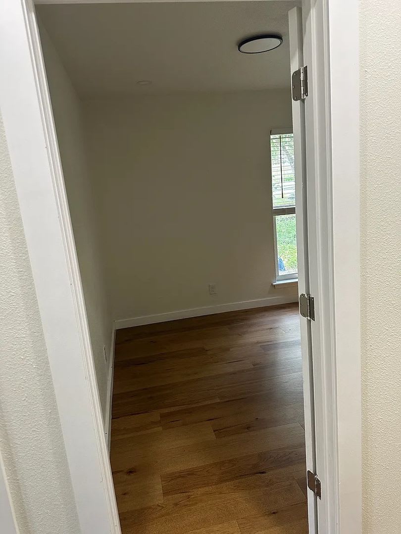 Room In 4 Bedroom Home In Austin – photo 2