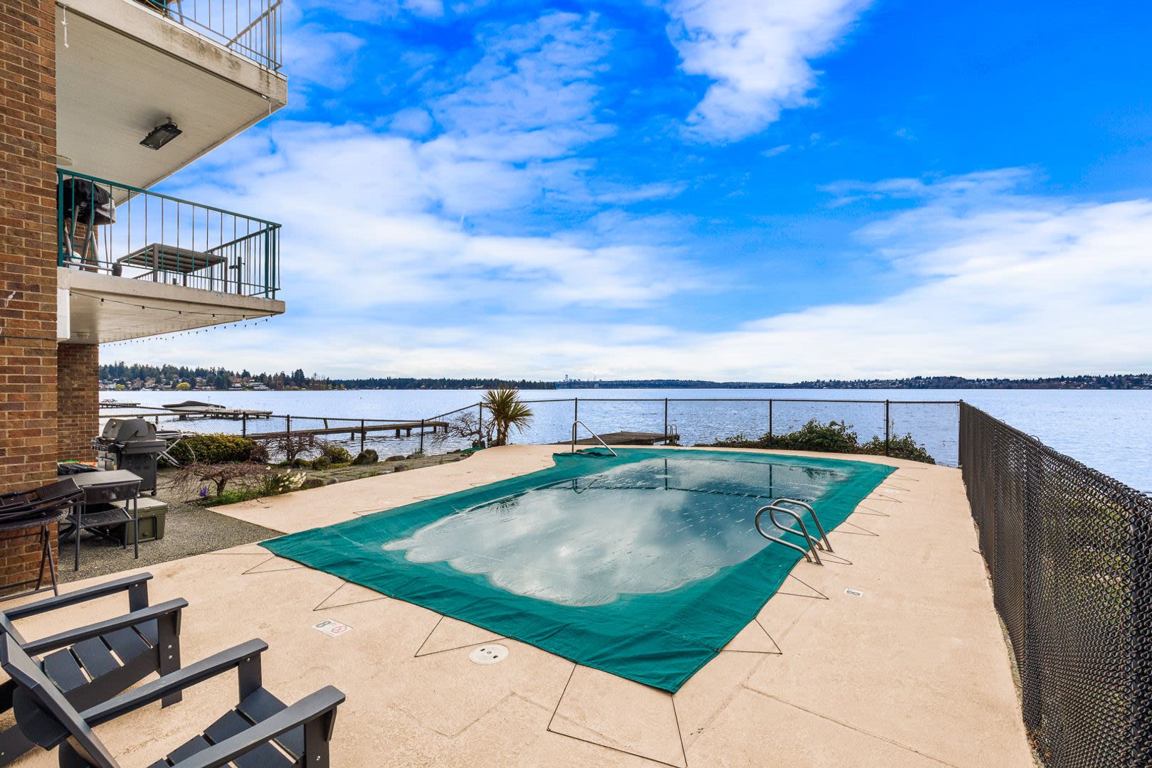 Waterfront Serenity 1 Bedroom 1 Bathroom Luxury Living With Dock Access – photo 5