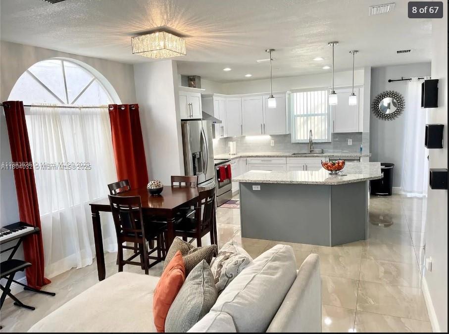 409 Northwest 87th Lane – photo 5