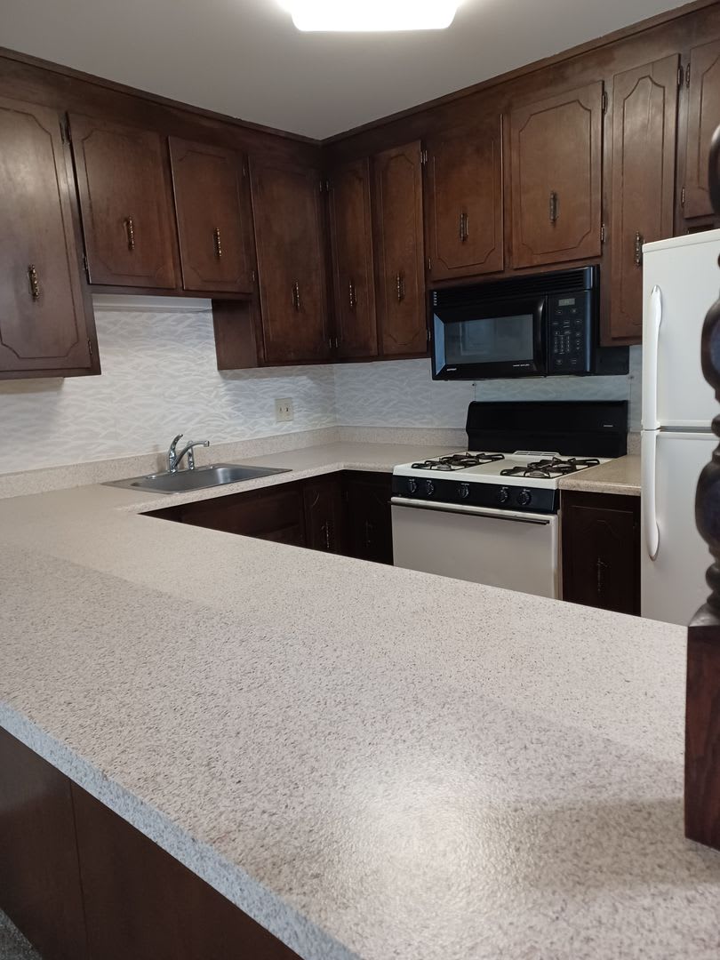 Howe Manor East – photo 4