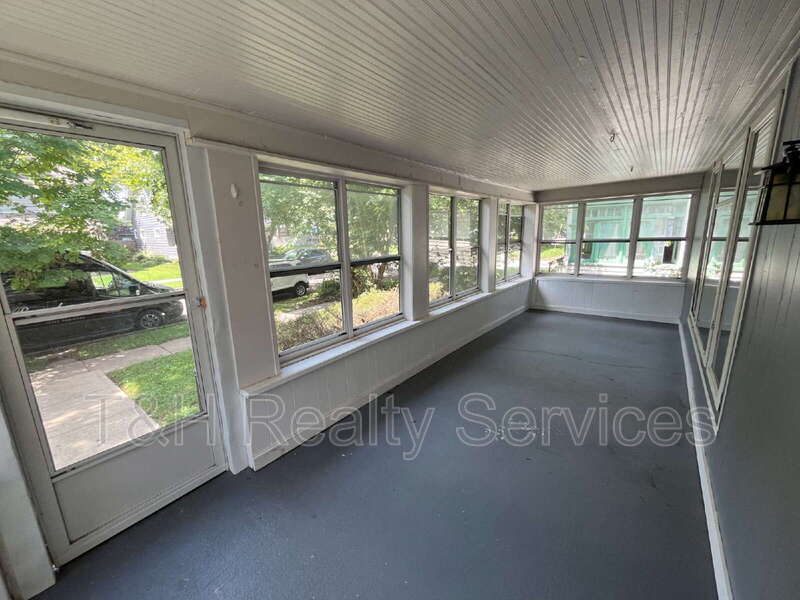 4069 Graceland Avenue – photo 5