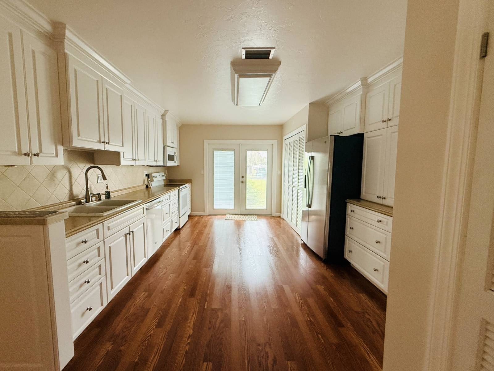 2902 Bruce Ln – photo 2
