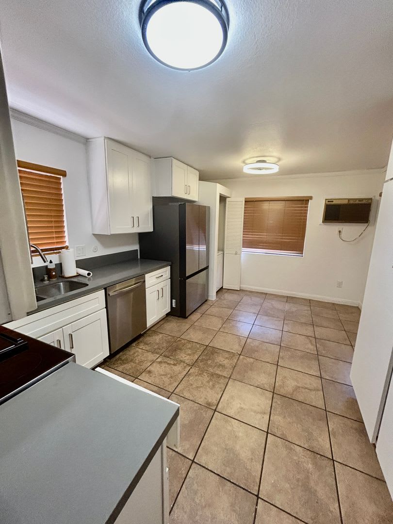 Spacious 2Bd 2Ba Condo In Del Cerro Near Sdsu Available Now Only 3 000 Mo – photo 2