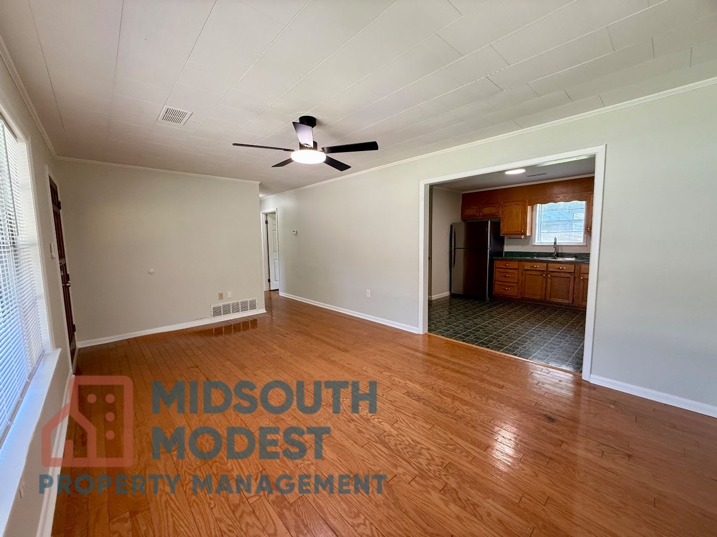 Welcome to this 3 Bedroom/1 Bathroom Home in Paragould AR – photo 5