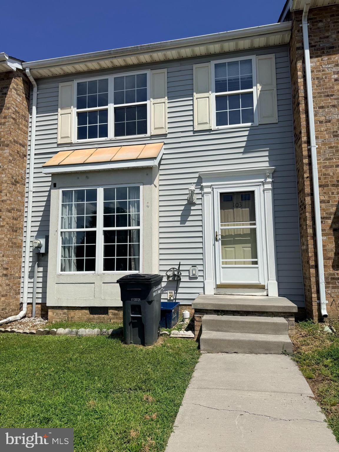 103 Sutton Court – photo 2