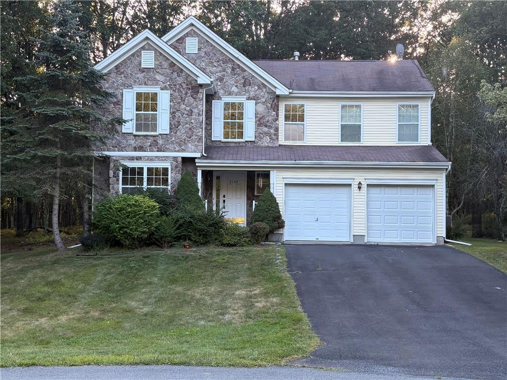 2146 Bedford Drive – photo 1