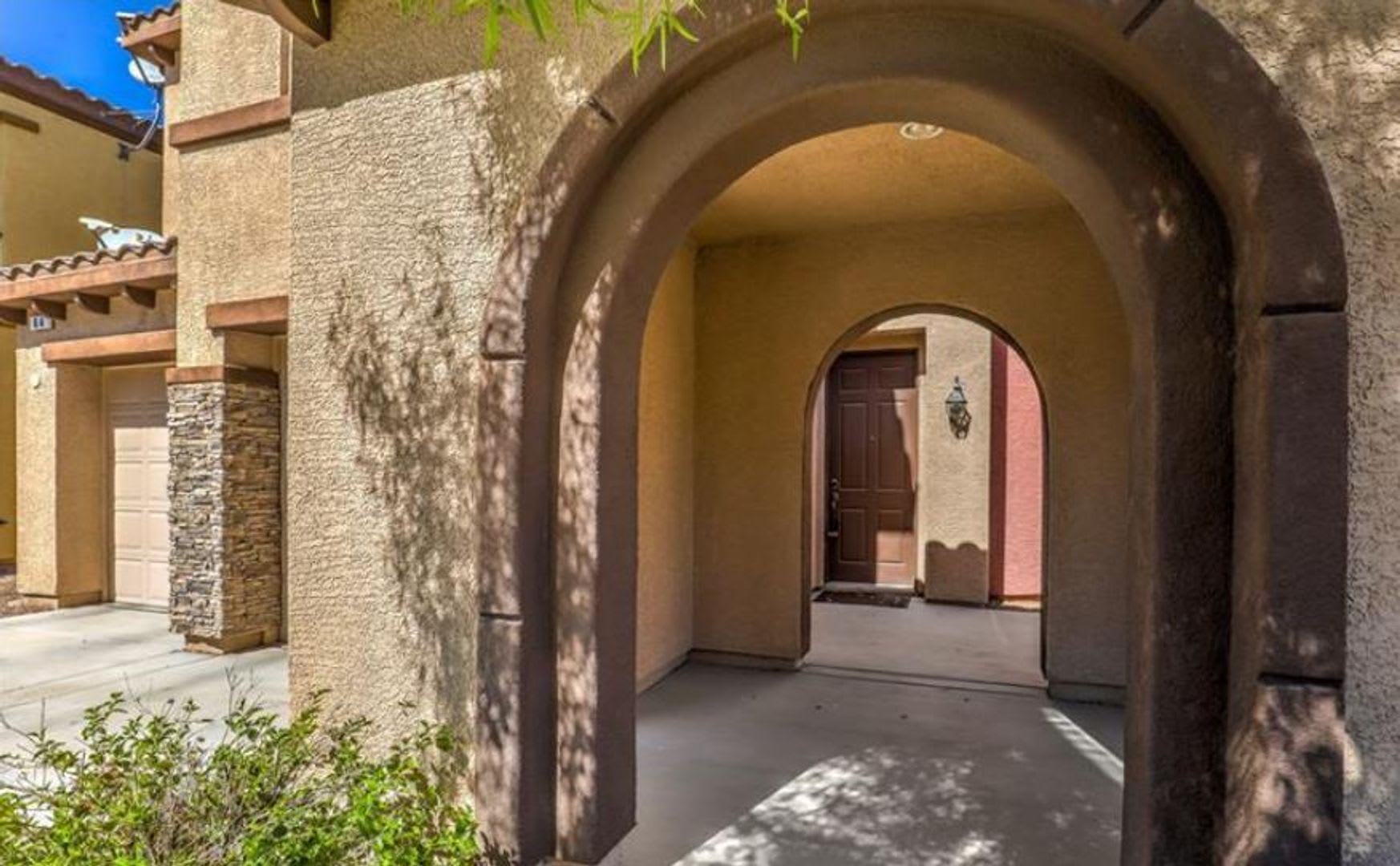 500 Off Move In By 09 04 2026 Spacious 4 Bedroom Home With Resort Style Amenities In Guard Gated Rhodes Ranch – photo 3