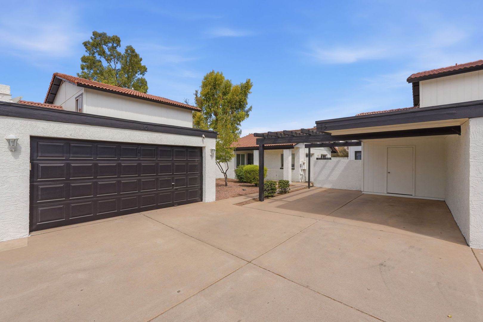 Beautiful townhome in North Phoenix central location – photo 2
