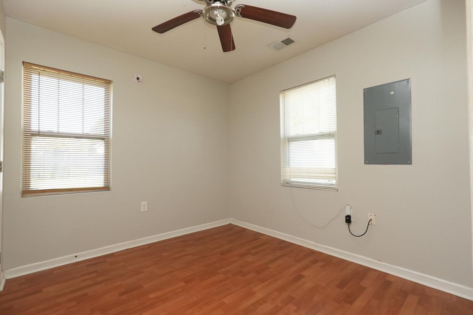 Coming Soon! 4 BR/2BA – photo 5
