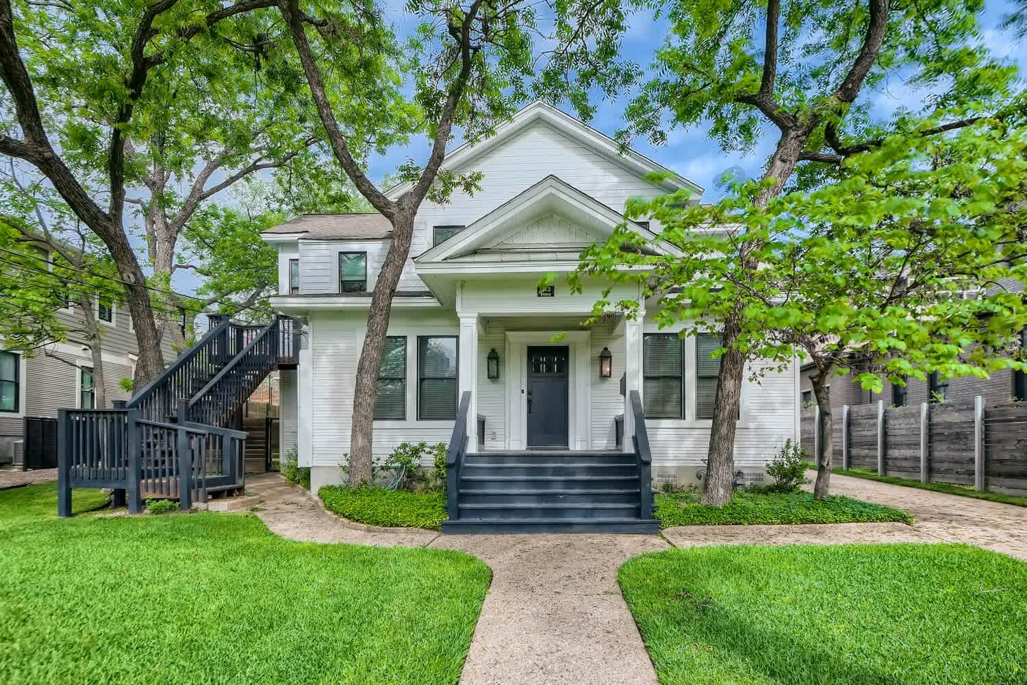 612 Blanco Street – photo 1