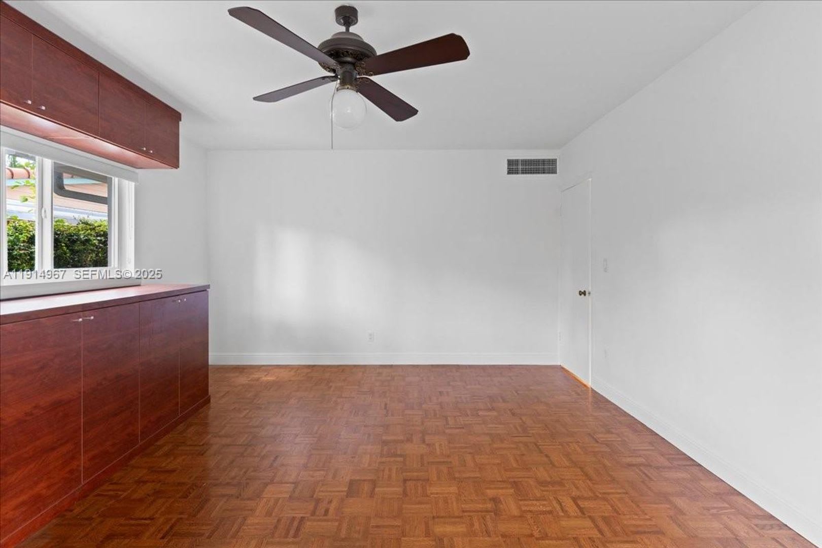 1961 NE 188th Street, Miami, FL 33179 – photo 4