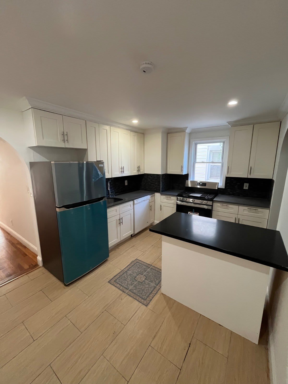 967 E 94Th St – photo 5