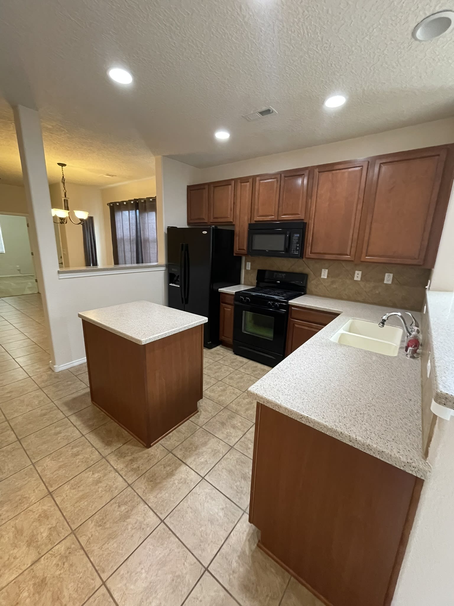 2204 Delfinio Drive Southeast – photo 5