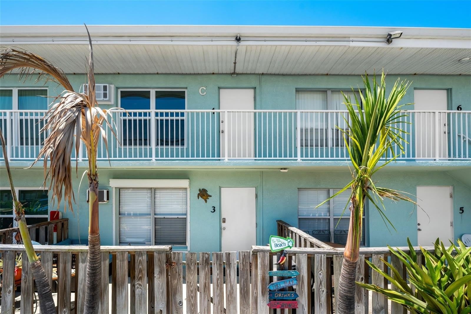 420 TYLER Avenue – photo 2