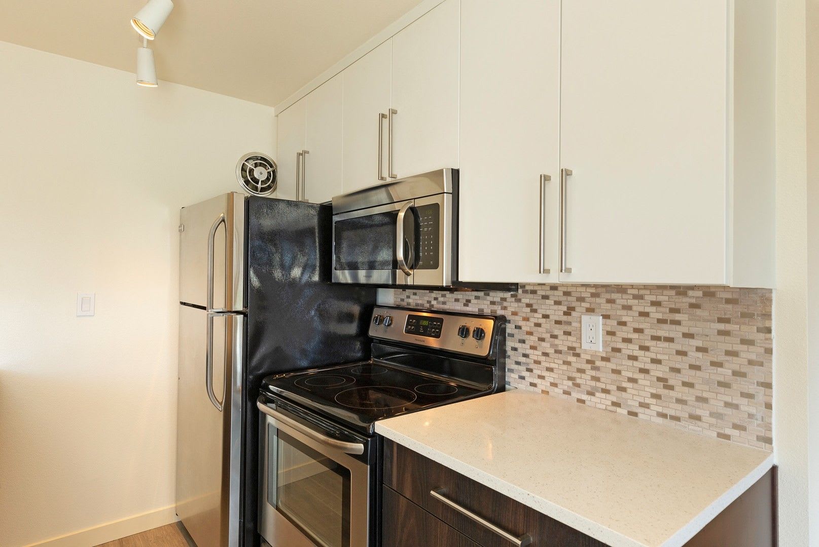 Camden Apartments – photo 2