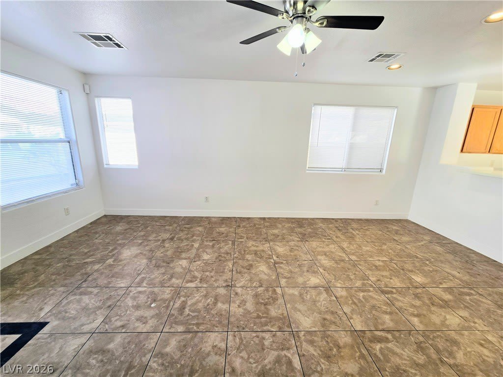 7858 Warwickshire Way – photo 4