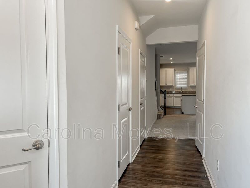 415 Huntingdale Place – photo 2