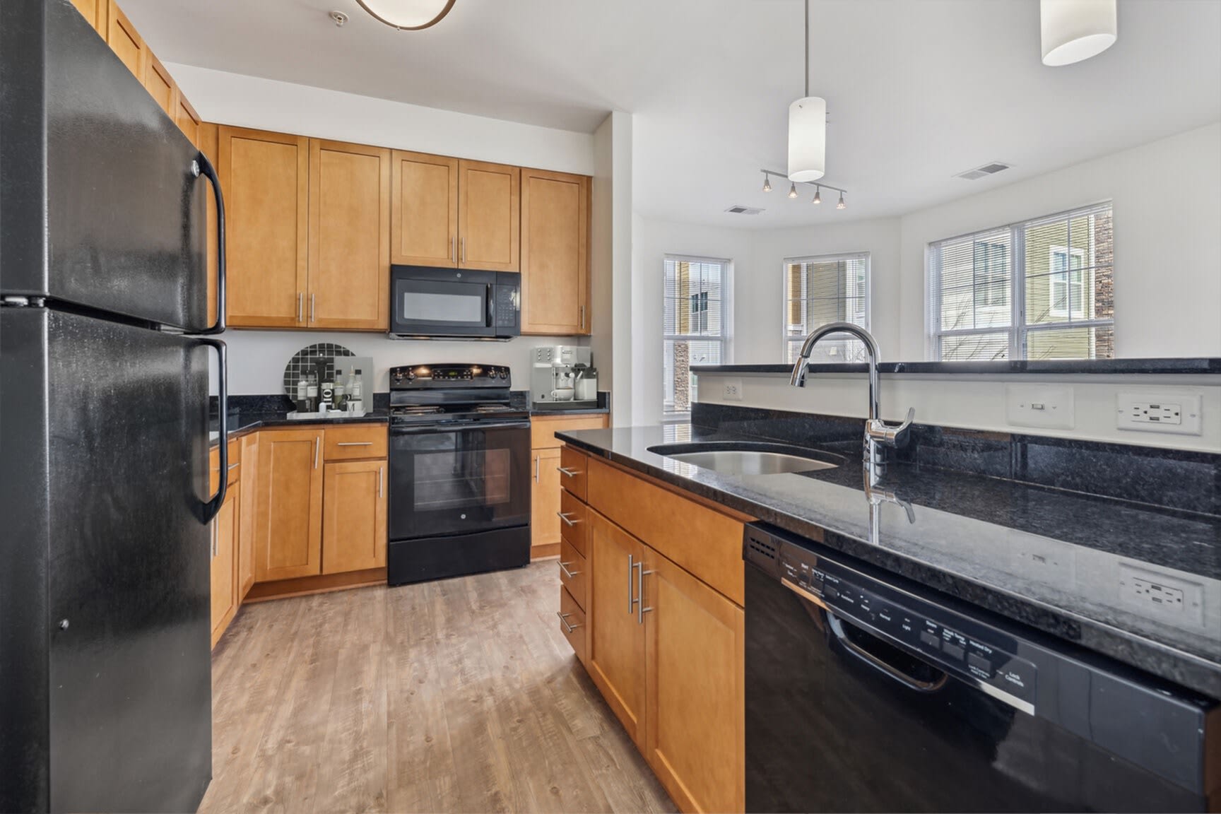 Prospect Hall Apartments – photo 4