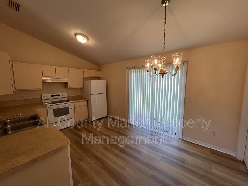 520 Marion Oaks Ln – photo 5