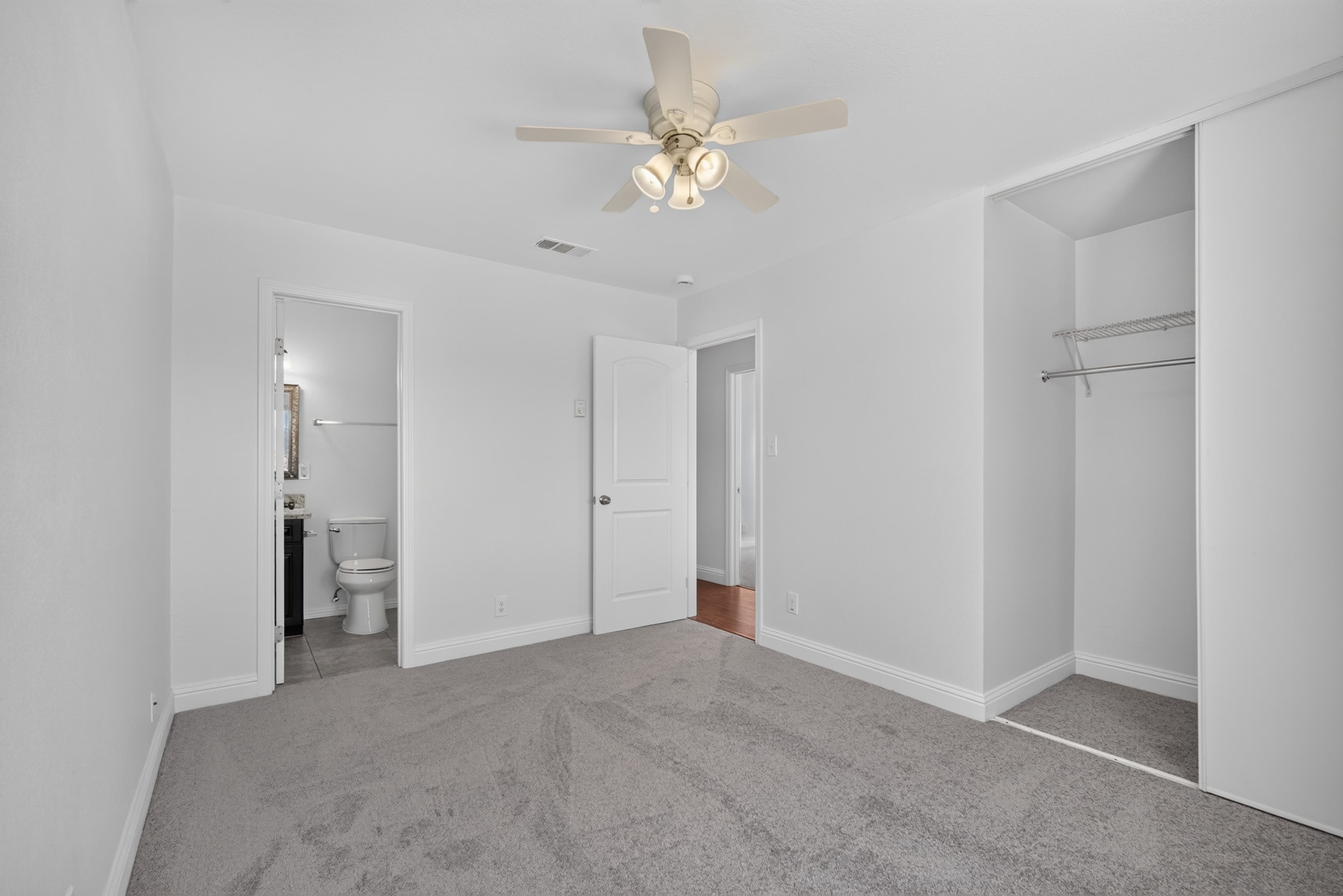 2045 Larsen Court – photo 3