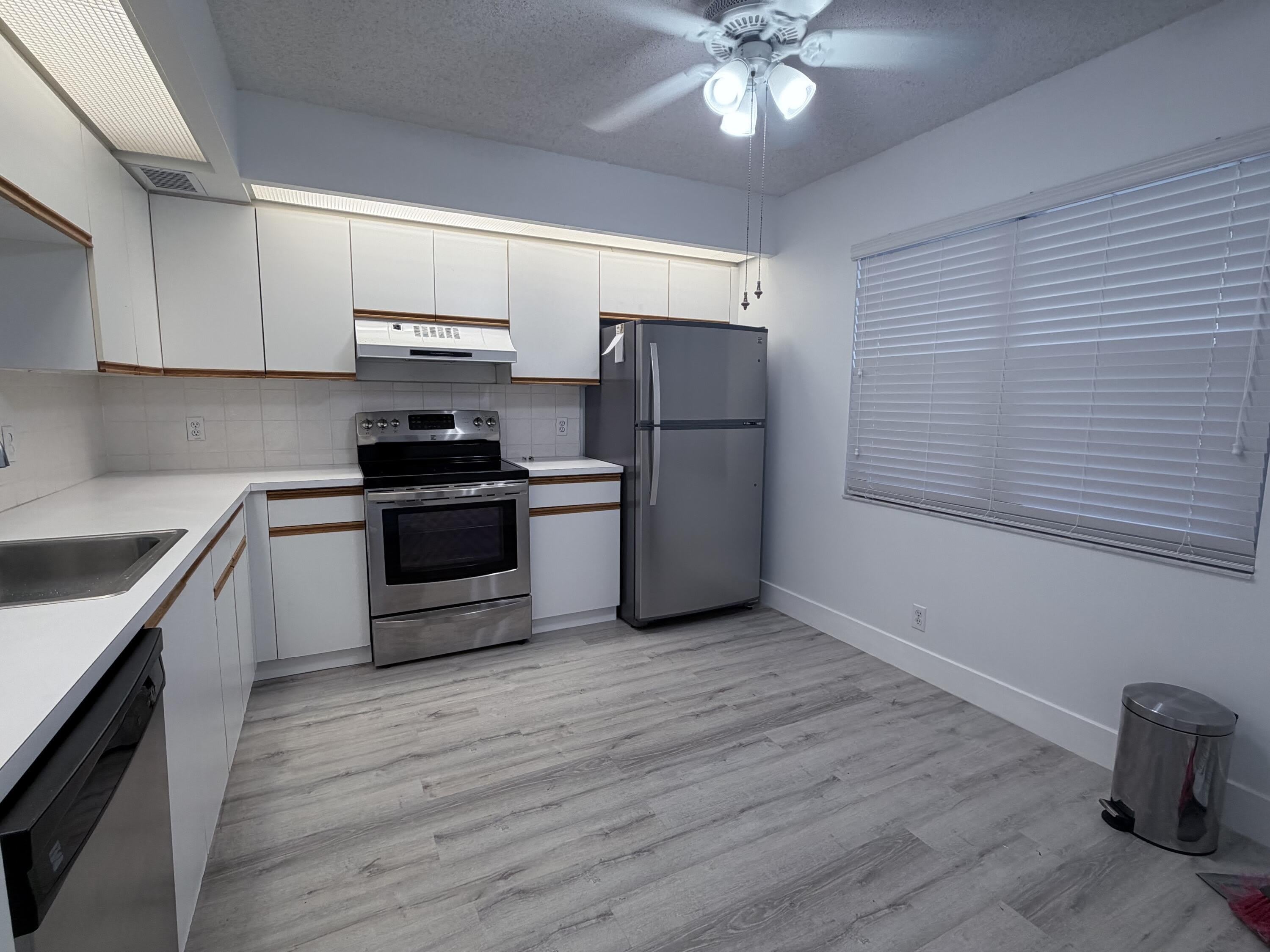 12901 SW 15th Court – photo 4