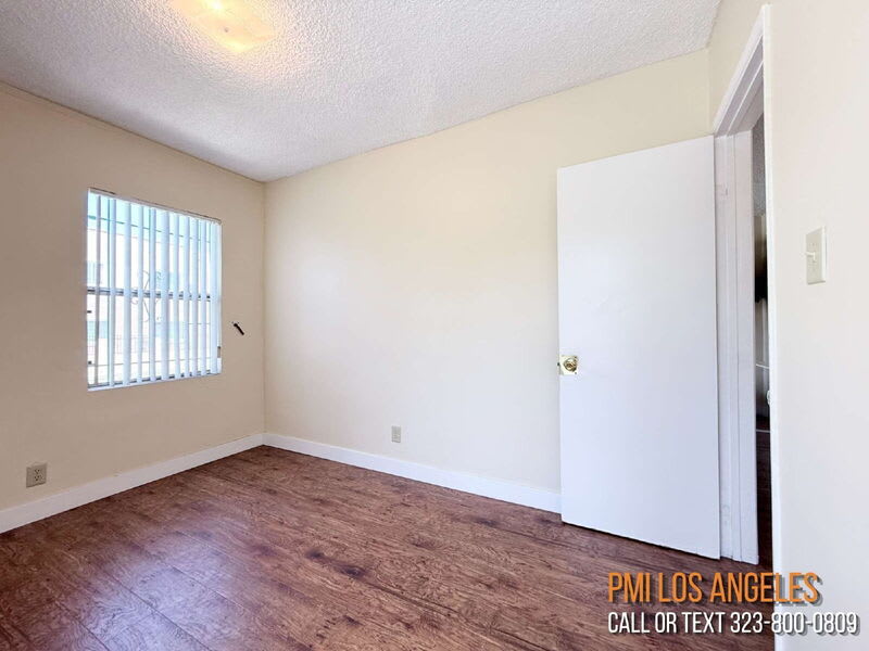 1497 West 29Th Street – photo 4