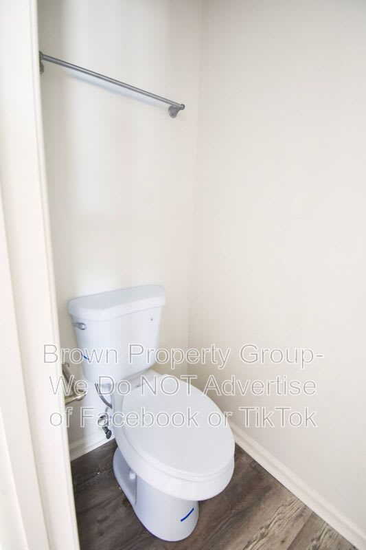2105 Grand Prix Dr – photo 3