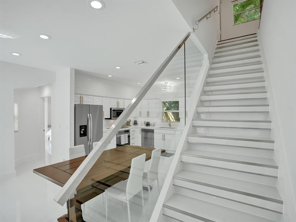 833 SW 17th Street – photo 3