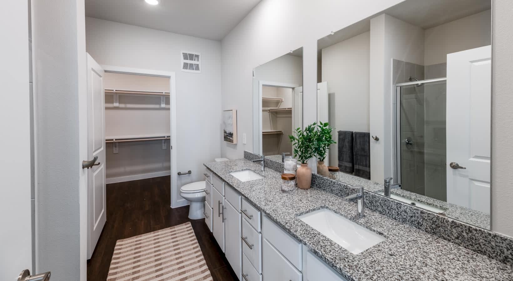 Ascend at 720 – photo 2